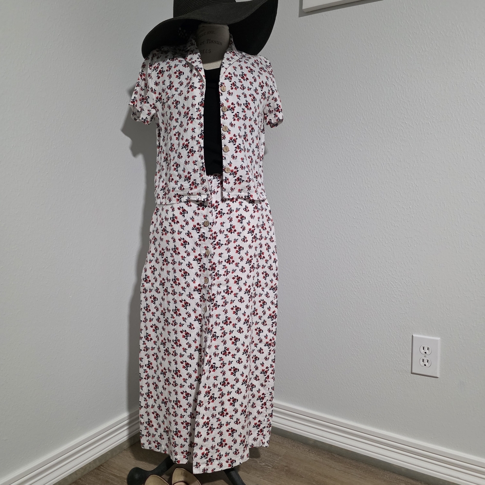Cynthia Rowley Linen White Floral Two-Piece Top & Skirt Set